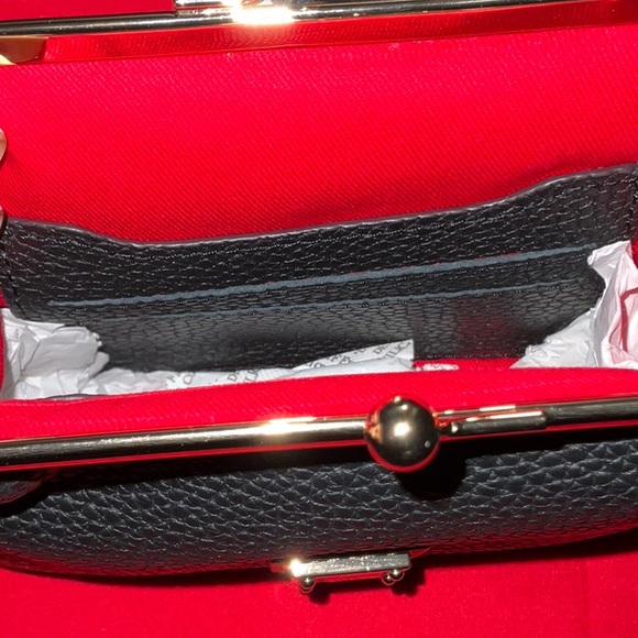 NWT Dooney & Bourke Large Framed Purse - Picture 12 of 14